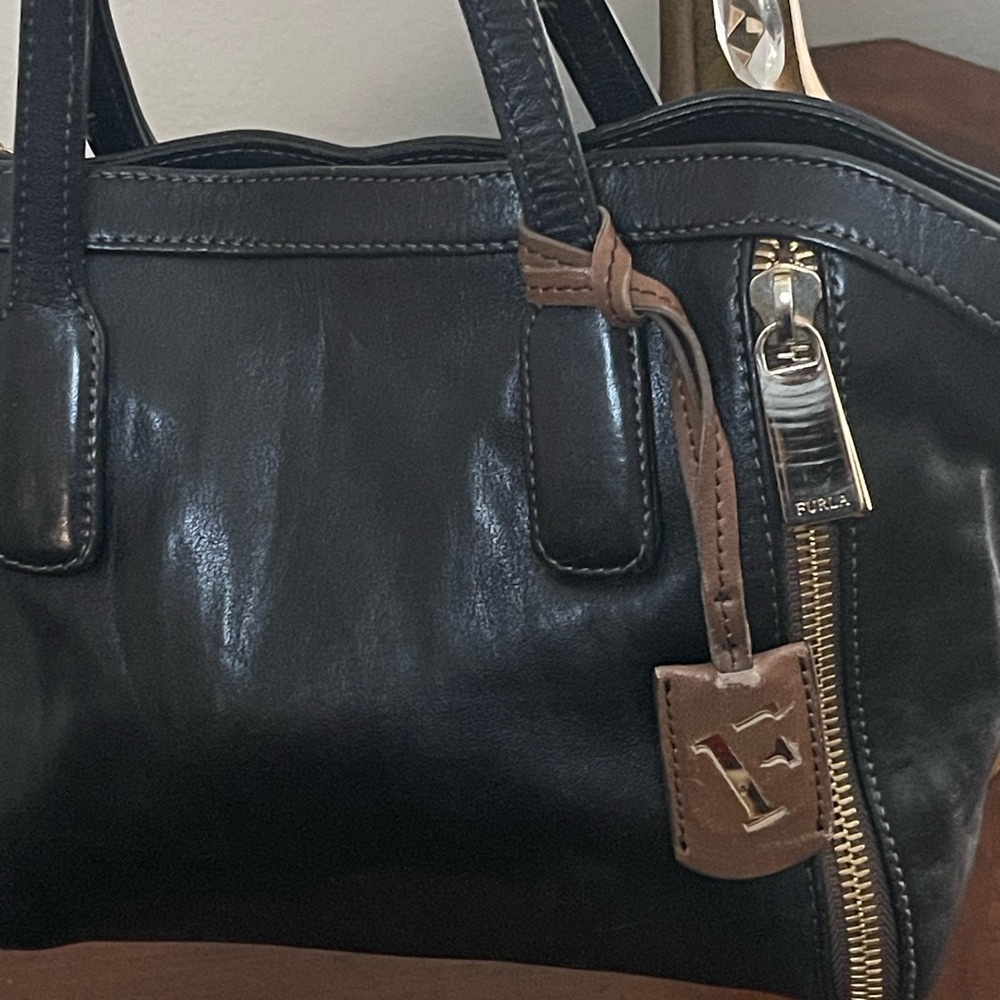 Furla Black and Gold Shoulder Bag with Structured Design - Picture 3 of 8